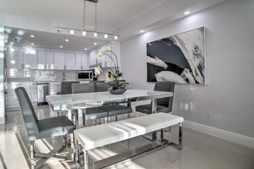 Sunny Isles Resort Condo Less Than Half-Mi to Beach! in Miami Beach, USA