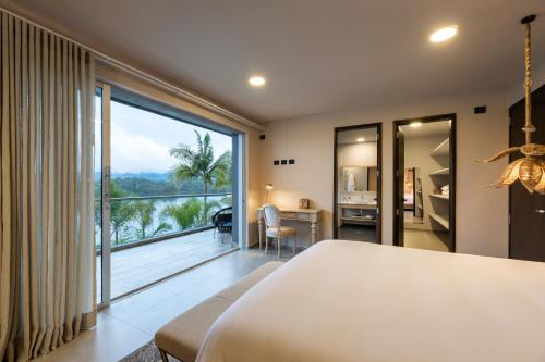387504227 Tau House