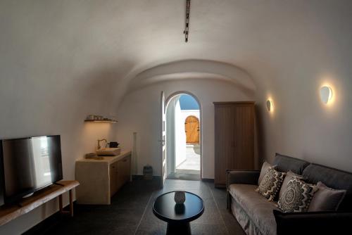 Lotus Cave Villa – Fira, UT