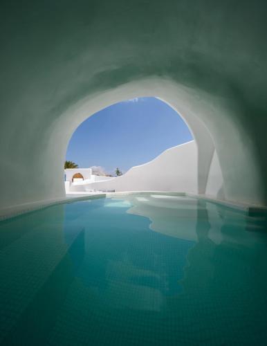 Lotus Cave Villa – Fira, UT