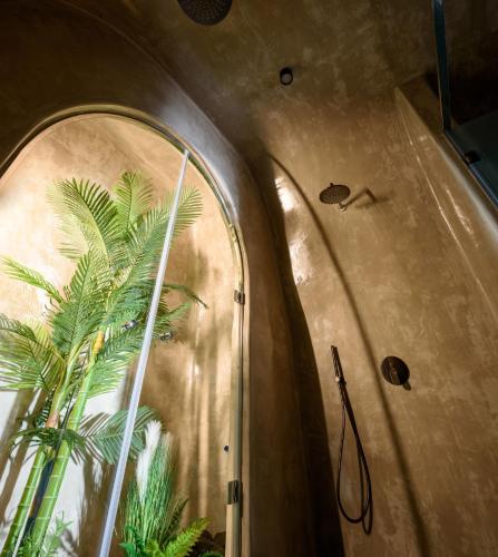 Lotus Cave Villa – Fira, UT