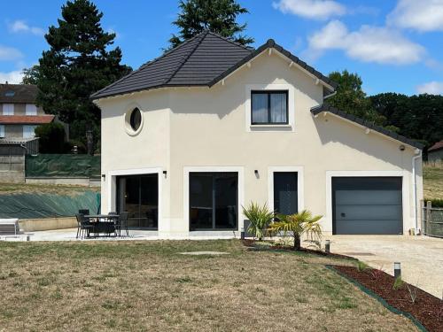 L'Escale du Roy maison récente proche versailles by Vyvea gîte à louer Basse Perruche