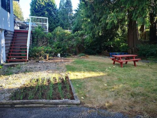 1 bedroom guest suite near nature and city - Apartment - Port Coquitlam