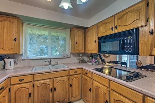 South Denver Lake Home with Large Yard and Hammock - image 2