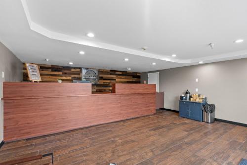 Előcsarnok, Basecamp Puyallup a Travelodge by Wyndham in Puyallup