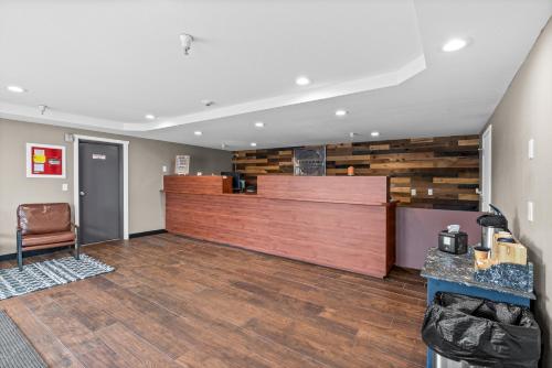 Előcsarnok, Basecamp Puyallup a Travelodge by Wyndham in Puyallup