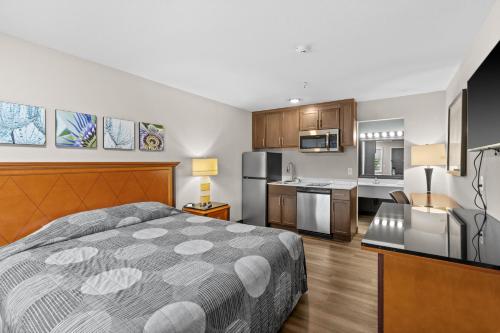 Konyha, Basecamp Puyallup a Travelodge by Wyndham in Puyallup