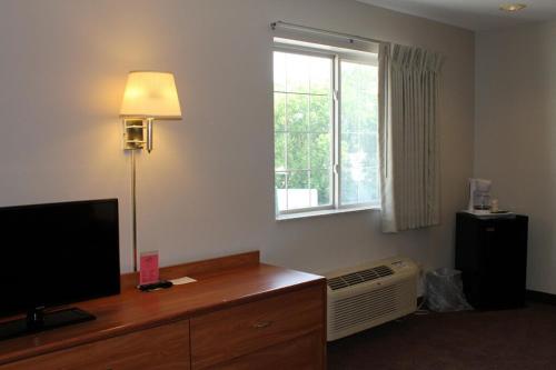 Maxfield`s Inn - image 3