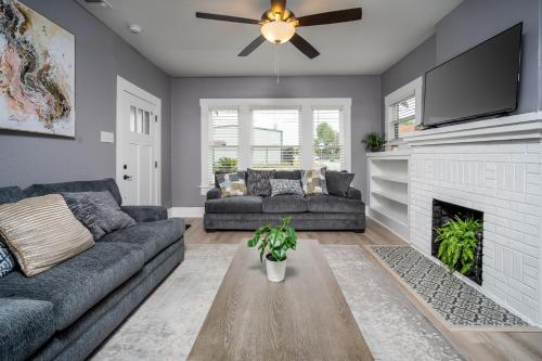 Spacious Home Near Downtown San Antonio in San Antonio, USA