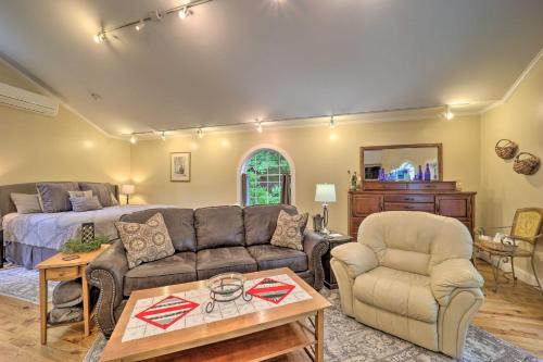 Quiet Studio Escape about 2 Mi to Blue Ridge Parkway! in โจนส์วิลล์ (NC)