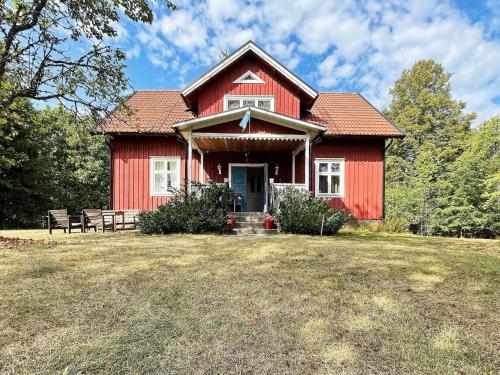 8 person holiday home in ÖRSJÖ-By Traum