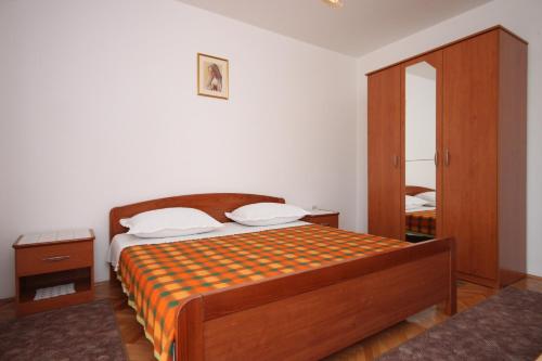 Triple Room Metajna 6378d - image 9