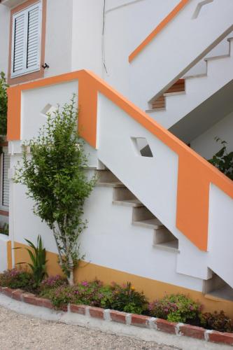 Apartment Metajna 6421b - image 3
