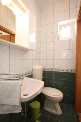 Apartment Stara Novalja 6301b - image 6