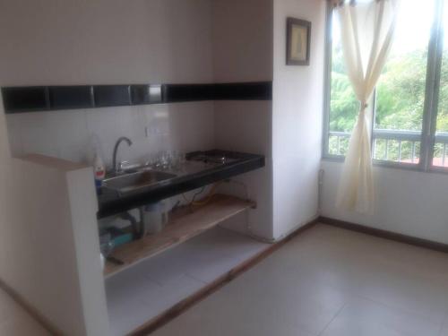 Apartamento pequeño, acogedor, 1 habitación, vista a zonas verdes, English