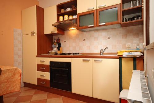 keuken, Apartments by the sea Zambratija, Umag - 6998 in Zambratija