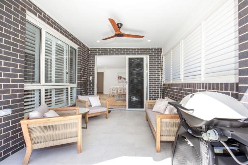 Callala Sunrise Pet Friendly 5 Mins Walk to Beach - image 2
