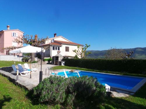 Apartments with a swimming pool Motovun - Bataji, Central Istria - Sredisnja Istra - 7069 - Motovun