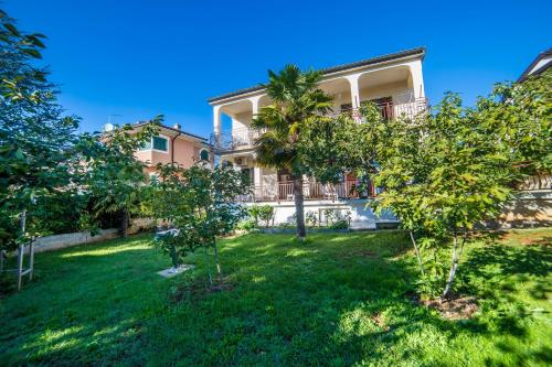  Apartments with a parking space Porec - 6984 in Poreč