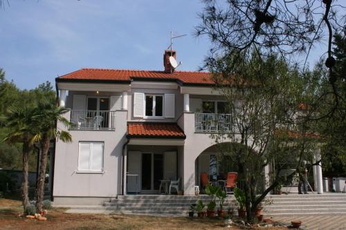  Apartments with a parking space Novigrad - 7017, Pension in Novigrad