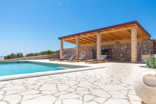 Family friendly house with a swimming pool Cove Triluke, Pasman - 13577