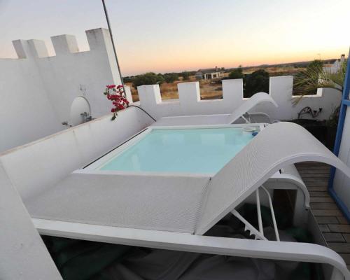  diseño árabe a sólo 15 minutos de Sevilla Netflix y piscina in Guillena