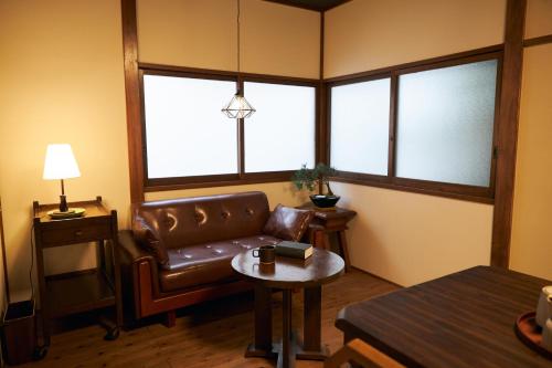 Kagurazaka Retro BAR & HOTEL, Tokio (fotografie 10)
