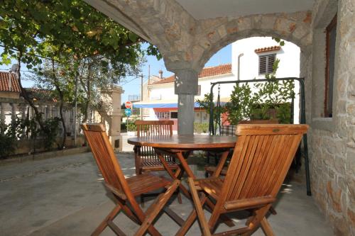 Apartments with WiFi Basanija, Umag - 7148