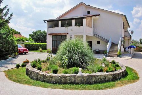  Family friendly apartments with a swimming pool Lindar, Central Istria - Sredisnja Istra - 7197, Pension in Pazin