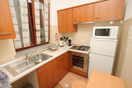 Family friendly apartments with a swimming pool Lindar Central Istria - Sredisnja Istra - 7197 - image 11