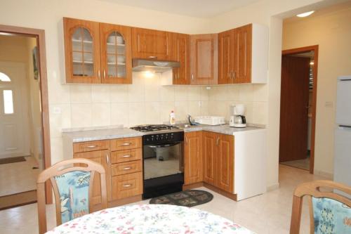 virtuve, Apartments with a parking space Sumber, Central Istria - Sredisnja Istra - 7175 in Ruzici