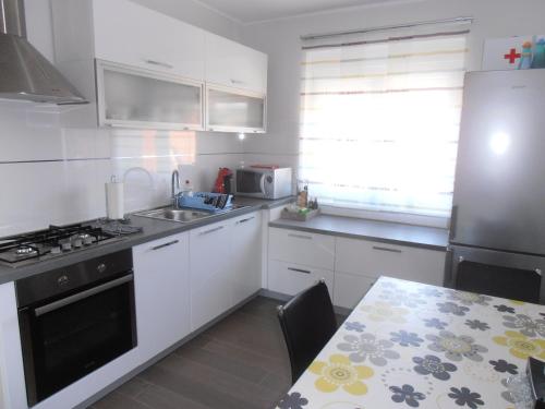 Apartments by the sea Umag - 7189 - image 3
