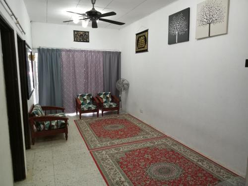 FirZan Homestay Bukit Mahkota photo 1