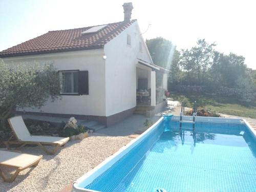 Peldbaseins, Spignoviza in Mrgani
