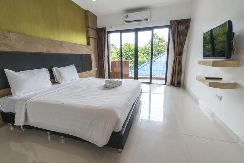 room detail thumbnail 1