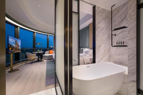 room detail thumbnail 2