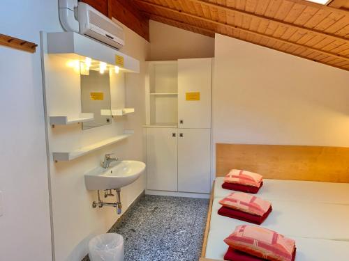 Hotel&Hostel Montarina - image 9