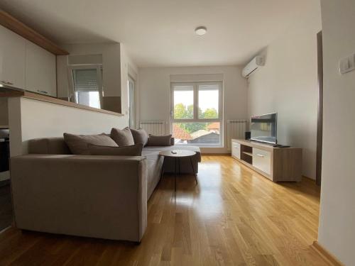 . Cool Apartments with FREE PARKING