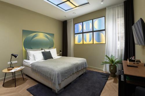 room detail thumbnail 0