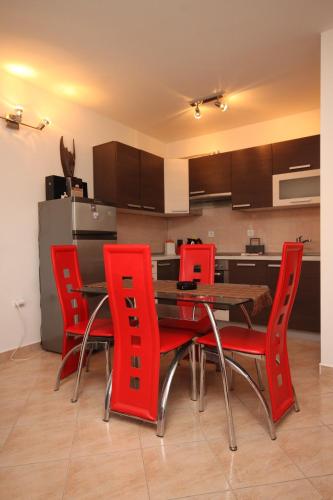 Apartments with a parking space Valbandon Fazana - 7258 - image 12