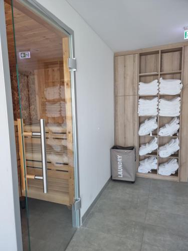 Grimm's Potsdamer Platz - image 7