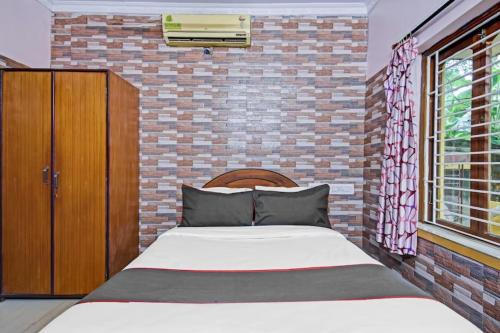 Goroomgo Elite Stay Salt Lake Kolkata Near Metro Station