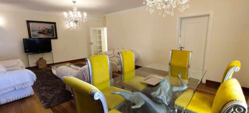 Luxury Sea View Apartment 4