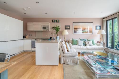 Superb artist flat with free parking by Portobello, Londýn (fotografie 5)