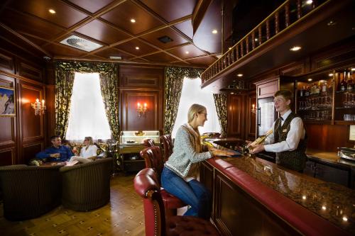 Luxury Family Hotel Royal Palace - image 10