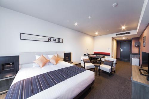 Standard King Room - Non-Smoking - Eco Plan - No Room Cleaning Service