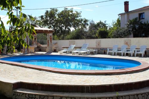 Family friendly house with a swimming pool Valtura Pula - 7325 - image 5