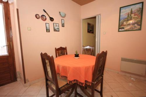 المرافق, Apartments with a swimming pool Sveti Bartul, Labin - 7392 in Sveti Bartul