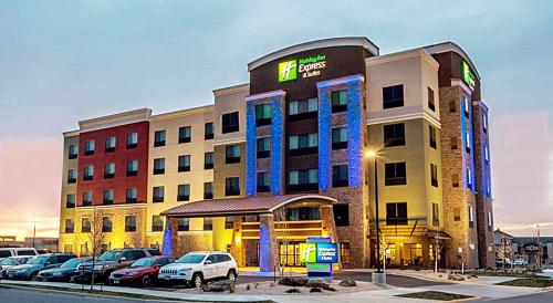 Holiday Inn Express and Suites Billings West