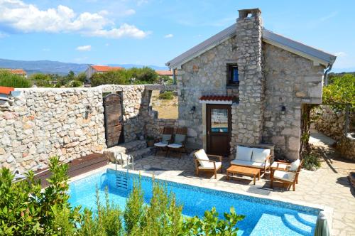  Three sisters, Unterkunft in Rudine